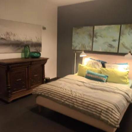 Rhotels Bed & Breakfast